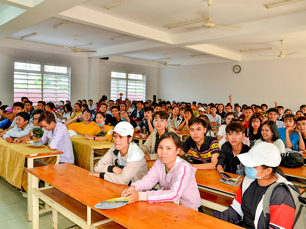 Ngay-hoi-tuyen-sinh-2019-vttu (6)